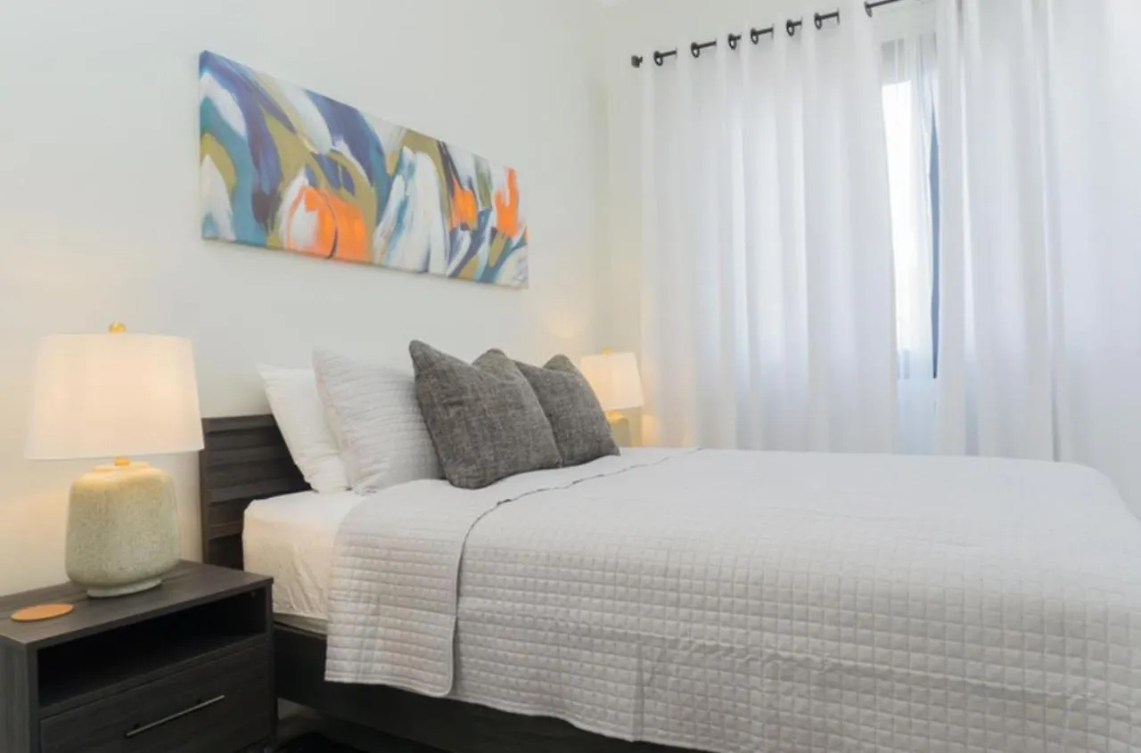 Via Apartments @ New Kingston 0*,
